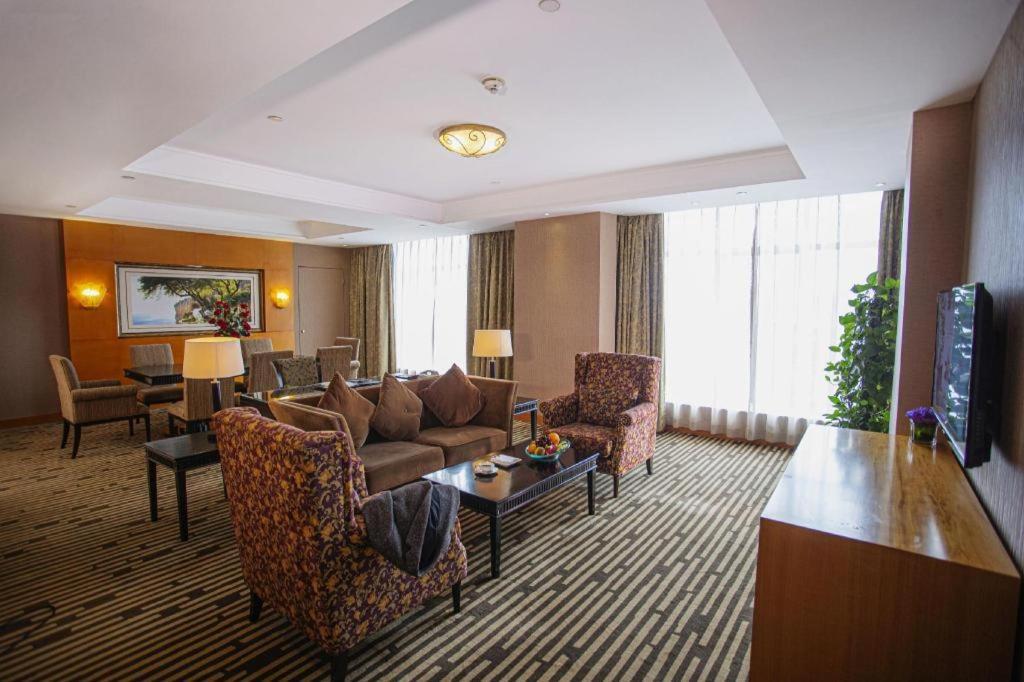 Grand Mercure Teda Dalian Eksteriør billede