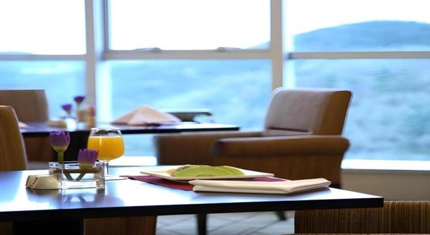 Grand Mercure Teda Dalian Eksteriør billede