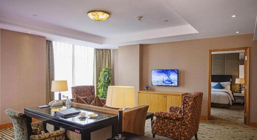 Grand Mercure Teda Dalian Eksteriør billede