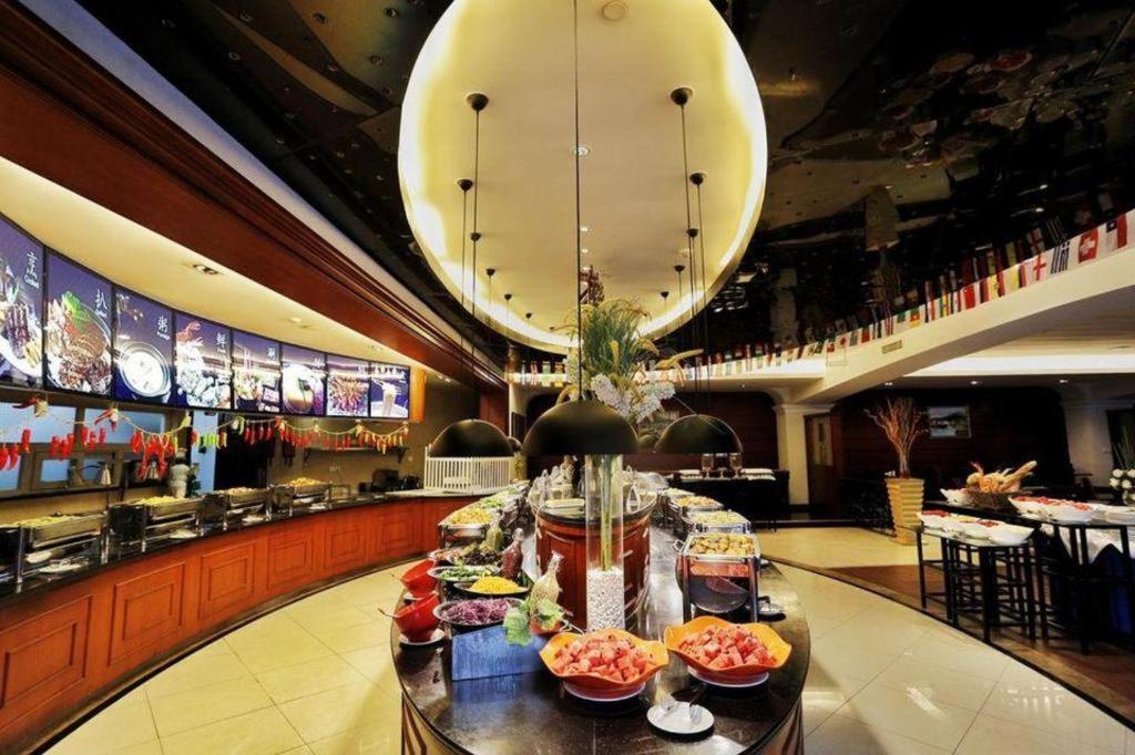 Grand Mercure Teda Dalian Eksteriør billede
